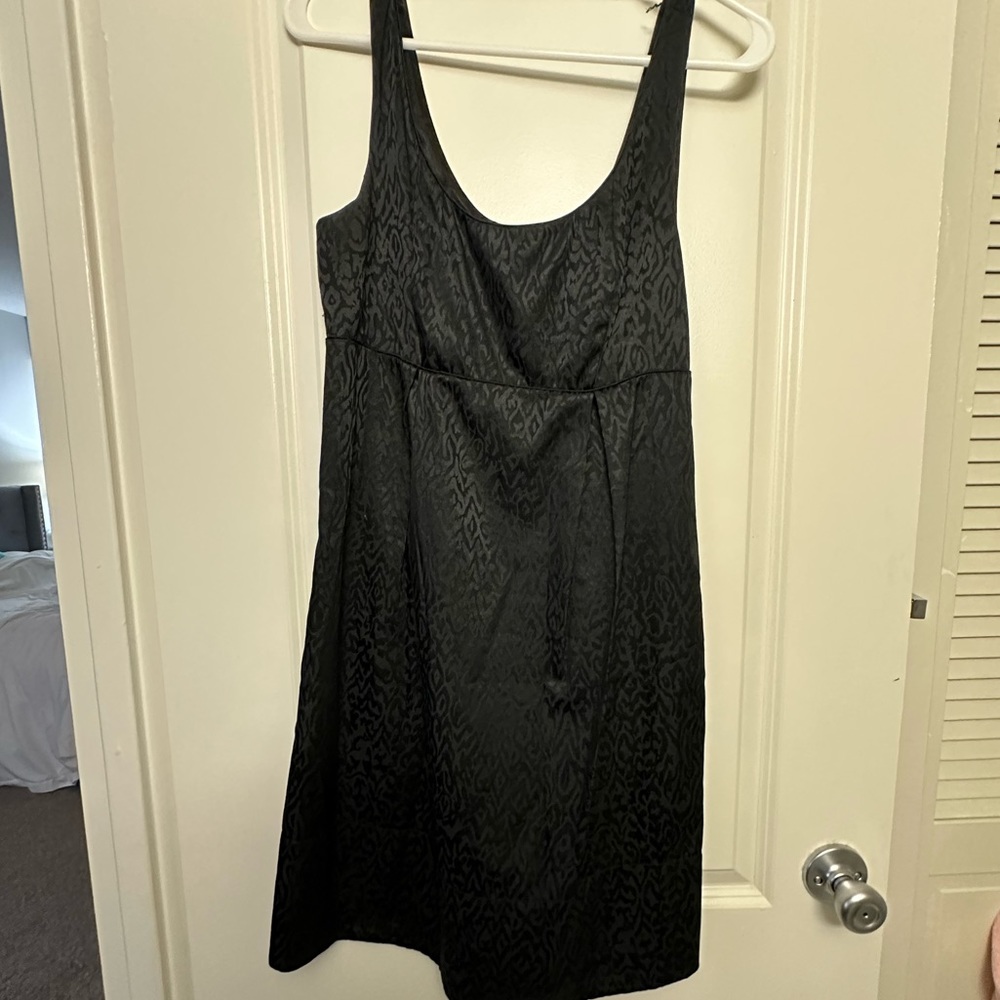 Size 4 - White House/Black Market Black Dress